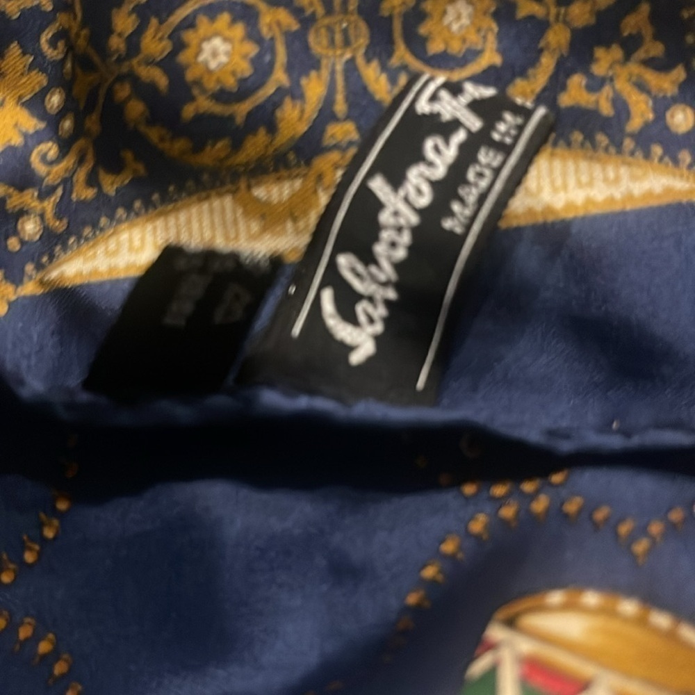 Salvatore Ferragamo Women's Silk Scarf 16” x 16” - Picture 4 of 4
